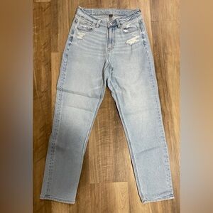 AMERICAN EAGLE MOM JEANS - LIGHTLY WORN, LIKE NEW!